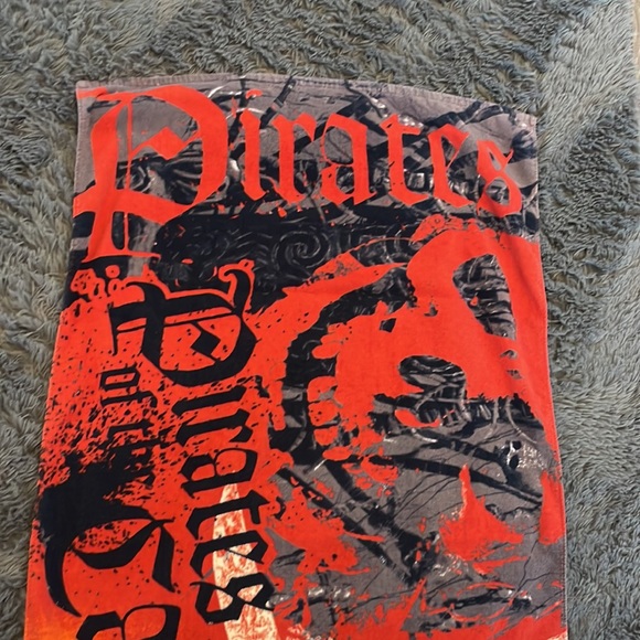 Disney pirates of the Caribbean dead man’s chest beach towel - Picture 4 of 8